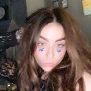 Meet your Posher, Alyssa